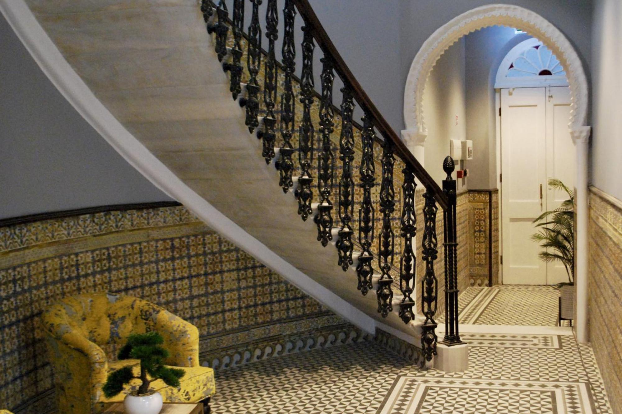 Fabulous City Centre Apartment - Grand Central House Gibilterra Esterno foto
