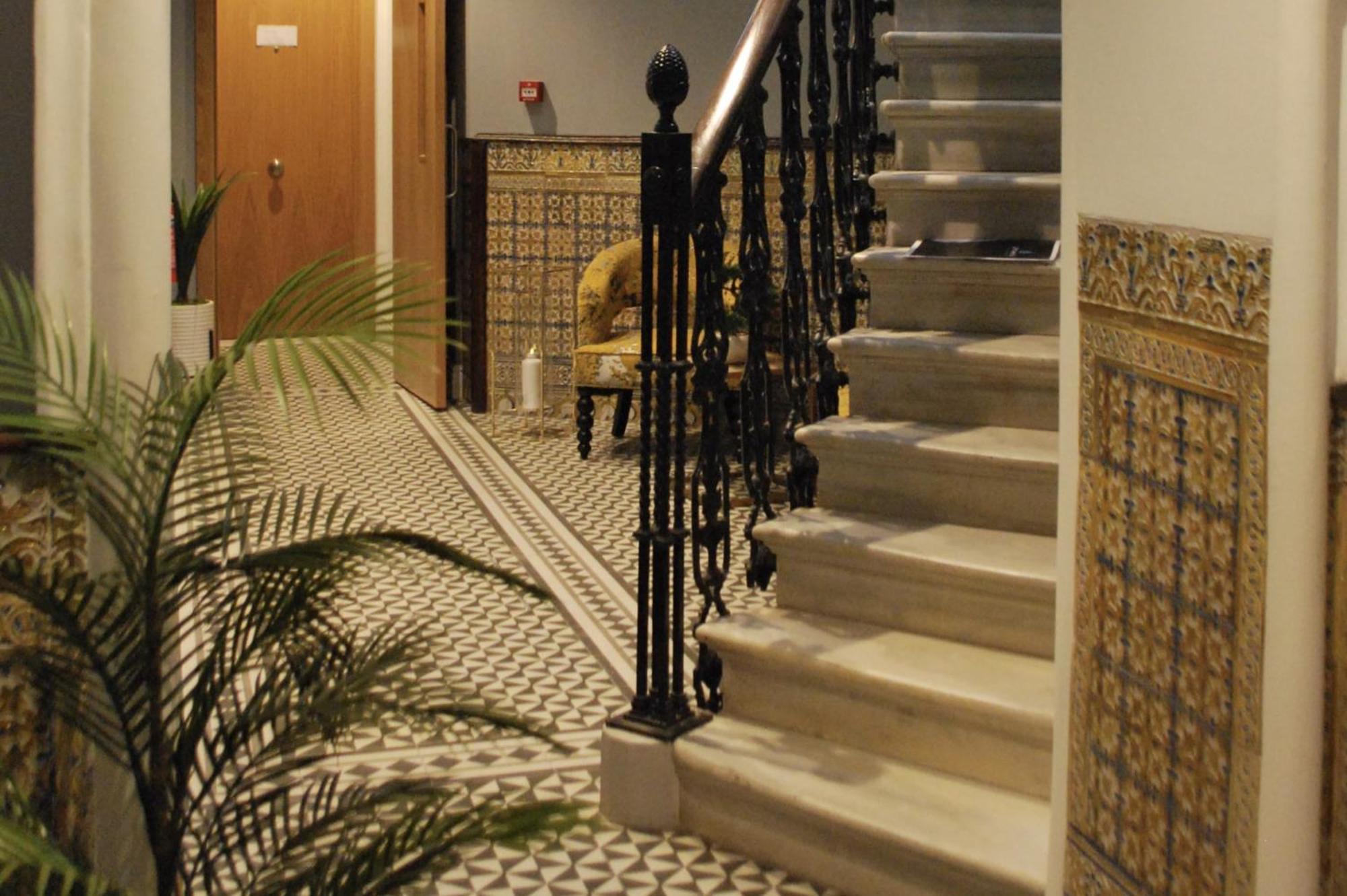 Fabulous City Centre Apartment - Grand Central House Gibilterra Esterno foto