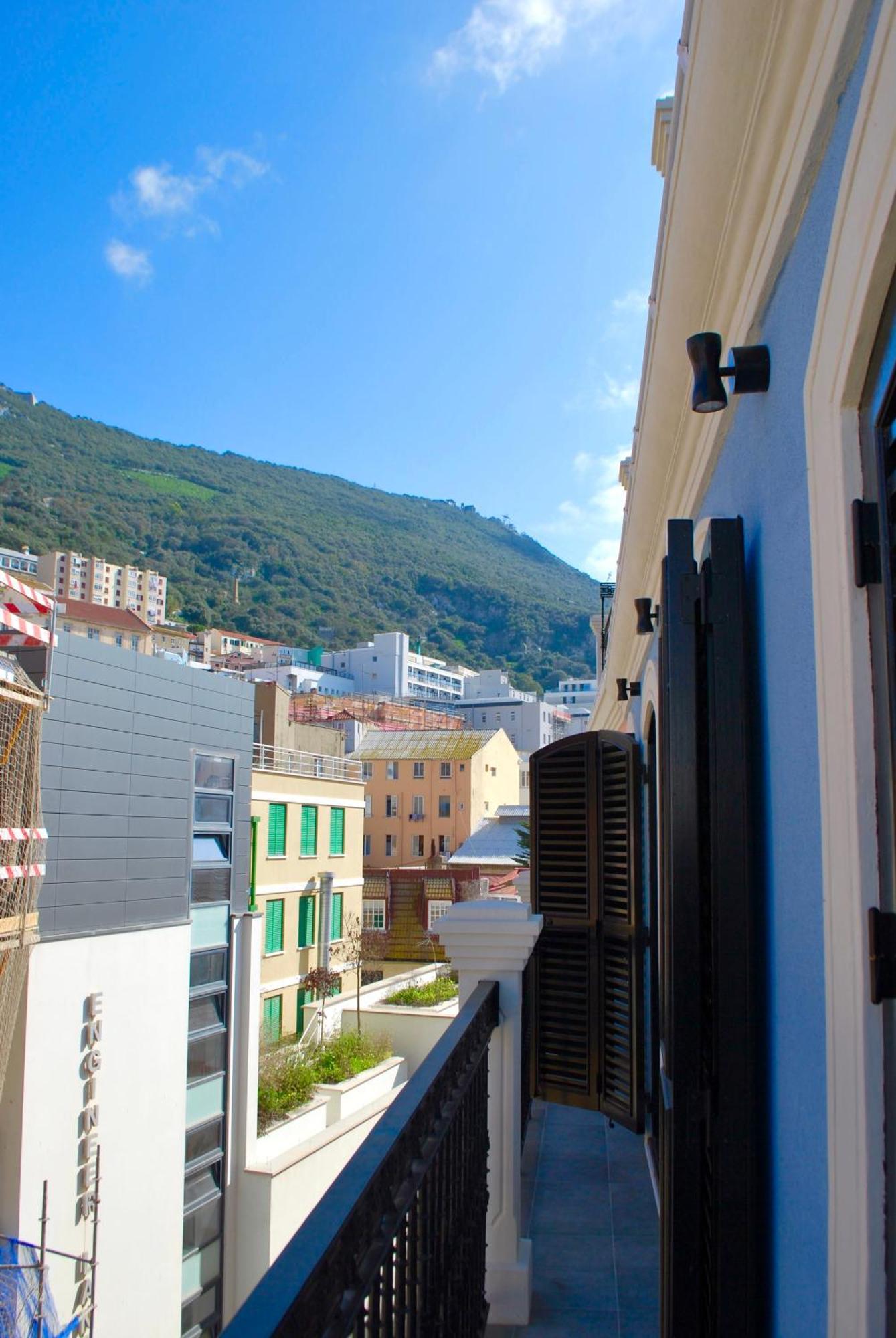 Fabulous City Centre Apartment - Grand Central House Gibilterra Esterno foto