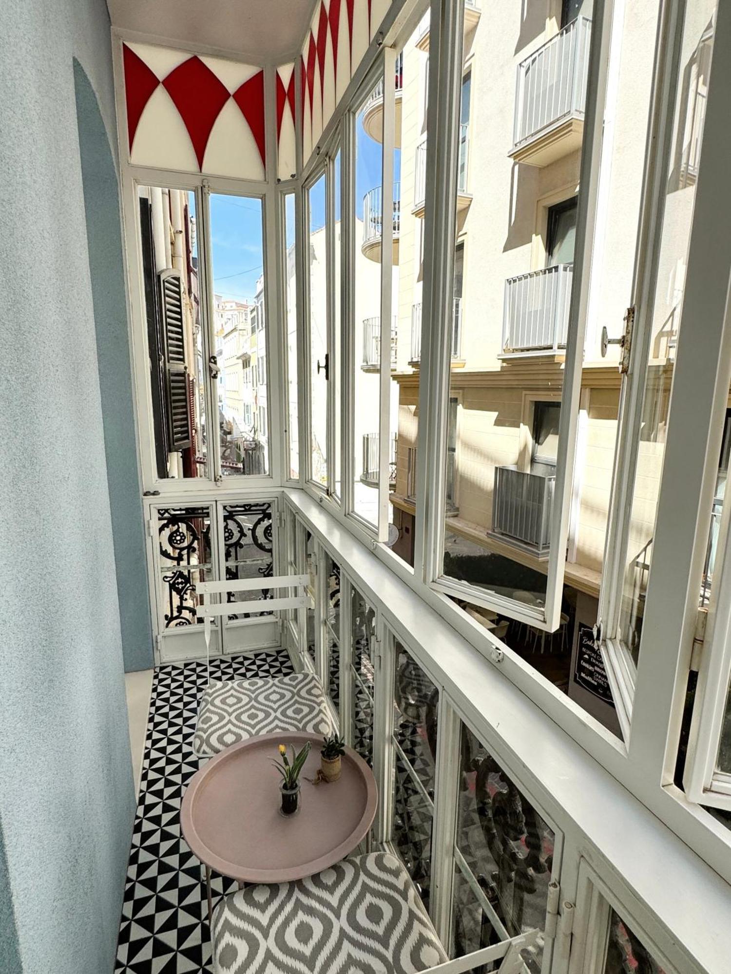 Fabulous City Centre Apartment - Grand Central House Gibilterra Esterno foto