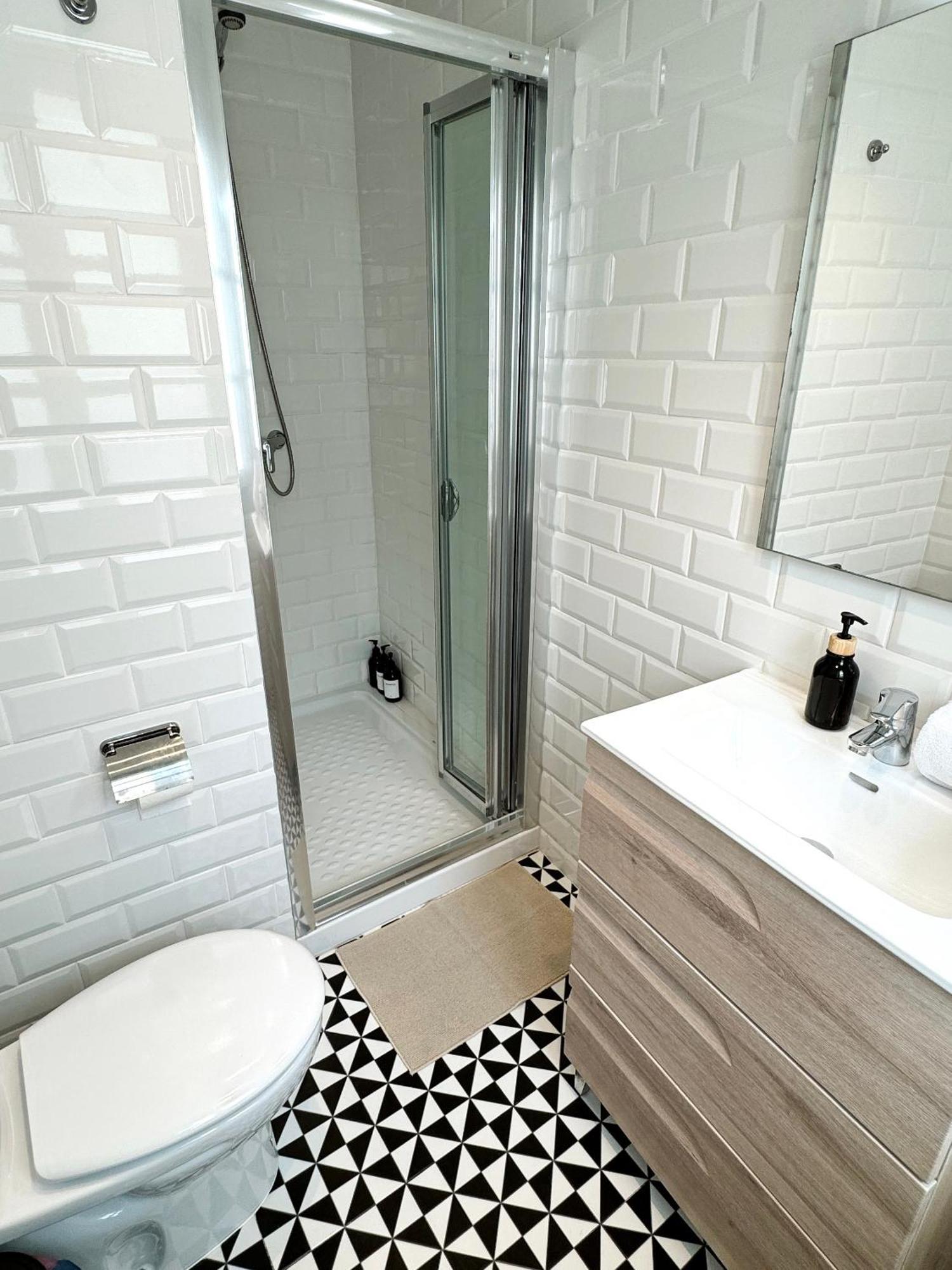 Fabulous City Centre Apartment - Grand Central House Gibilterra Esterno foto
