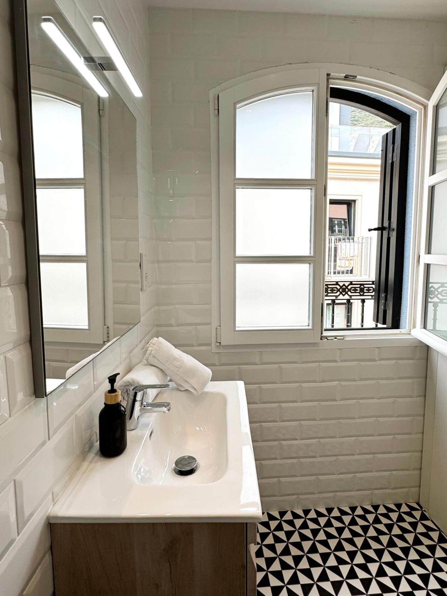 Fabulous City Centre Apartment - Grand Central House Gibilterra Esterno foto